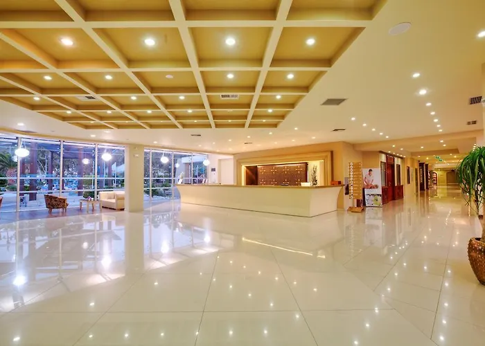 Kipriotis Village 4* 帕萨里迪